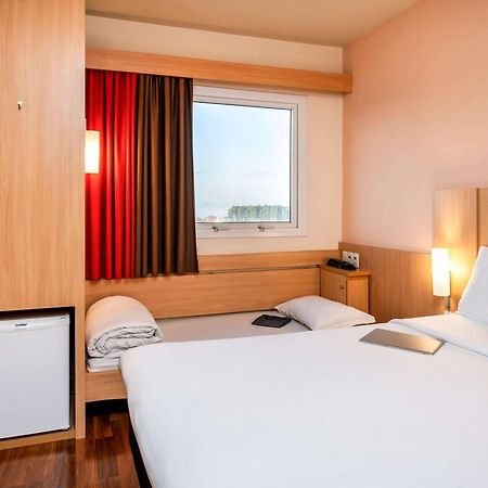 Ibis Ourinhos Hotel Luaran gambar