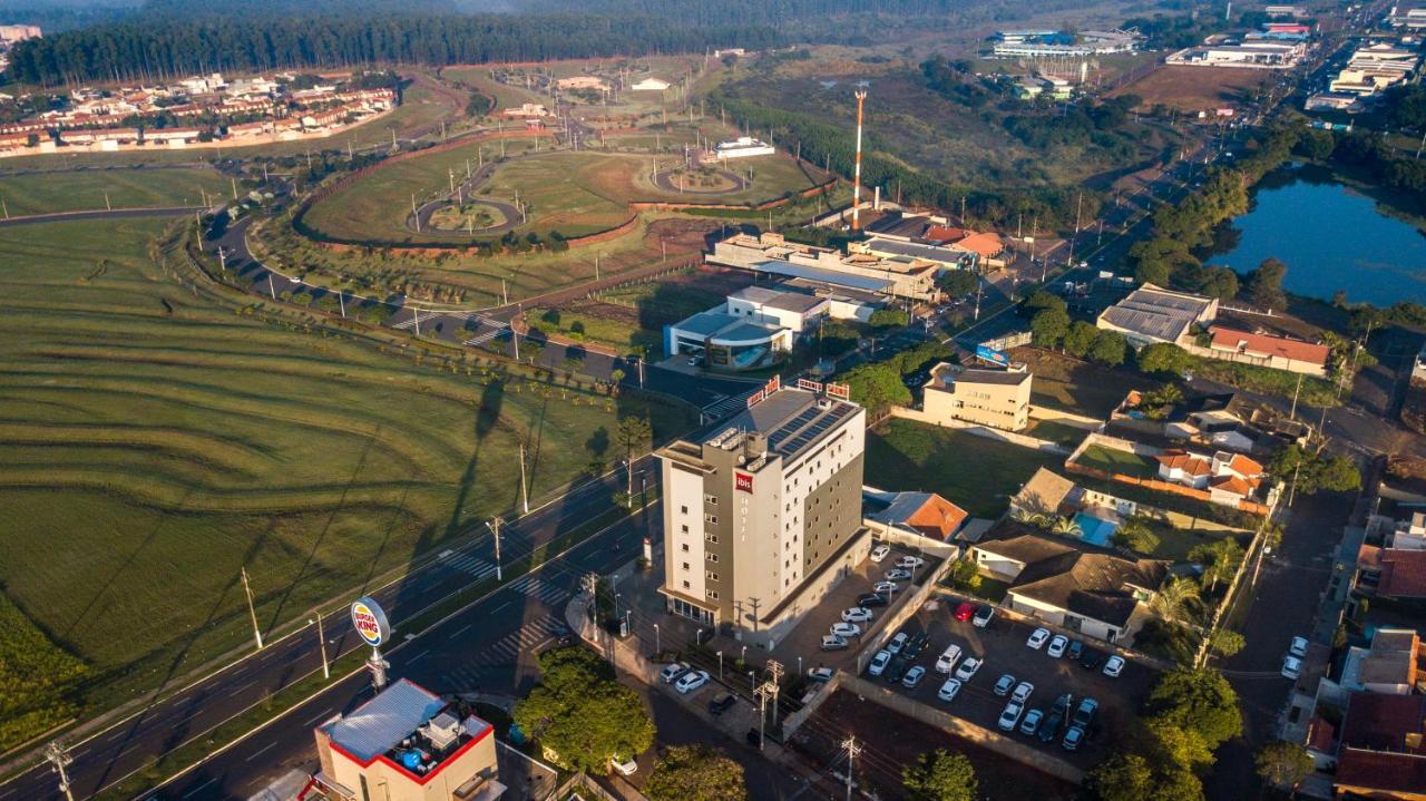 Ibis Ourinhos Hotel Luaran gambar